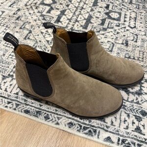 Blundstone Tan Chelsea Boots